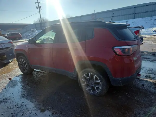 3C4NJDDB3KT825543 2019 JEEP COMPASS - Image 2