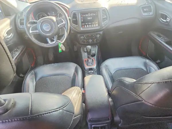 3C4NJDDB3KT825543 2019 JEEP COMPASS - Image 8