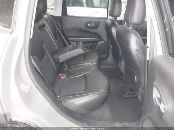 3C4NJDDB3LT112031 2020 JEEP COMPASS - Image 8