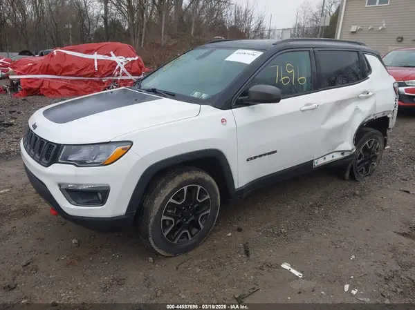 3C4NJDDB3LT115561 2020 JEEP COMPASS - Image 2