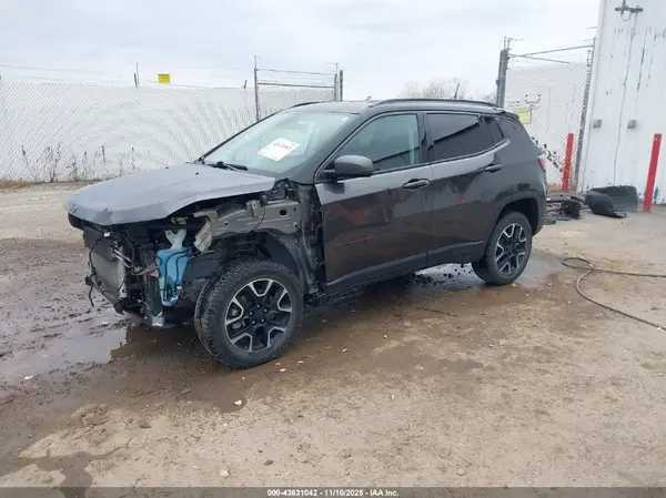 3C4NJDDB3LT150004 2020 JEEP COMPASS - Image 2