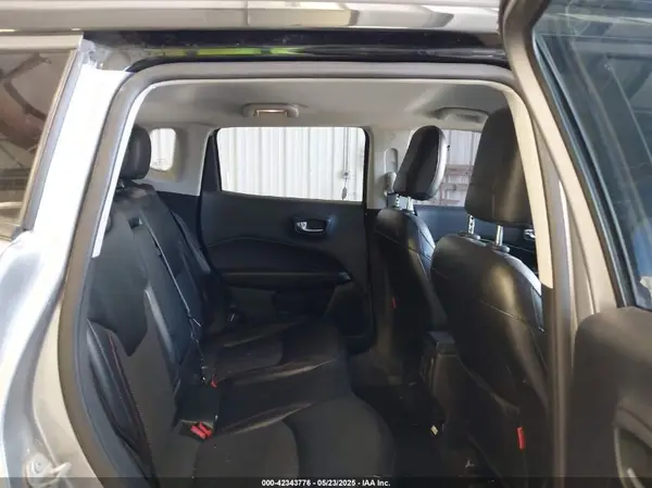 3C4NJDDB3LT163111 2020 JEEP COMPASS - Image 8