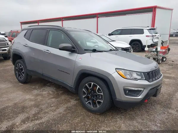 3C4NJDDB3LT189482 2020 JEEP COMPASS - Image 1