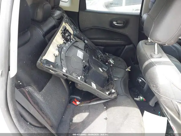 3C4NJDDB3LT203476 2020 JEEP COMPASS - Image 8