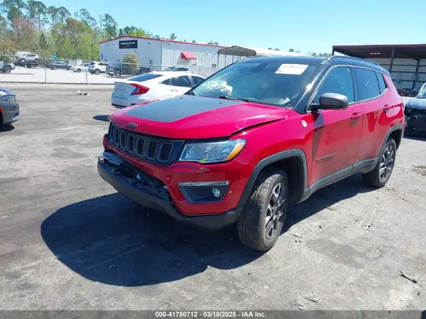 3C4NJDDB3LT207849 2020 JEEP COMPASS - Image 2