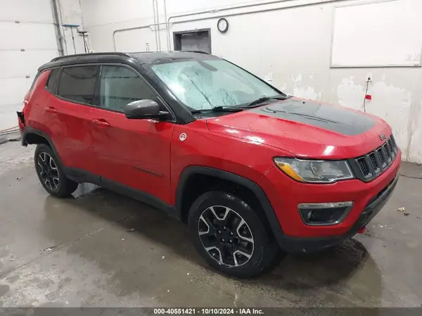 3C4NJDDB3LT215465 2020 JEEP COMPASS - Image 1