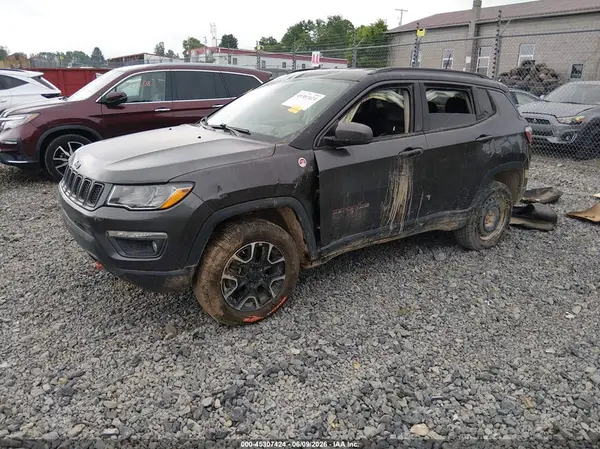3C4NJDDB3LT223985 2020 JEEP COMPASS - Image 2