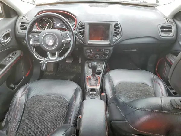 3C4NJDDB3LT233299 2020 JEEP COMPASS - Image 8