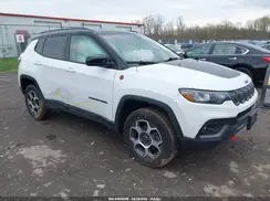 3C4NJDDB3NT226419 2022 JEEP COMPASS