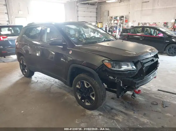 3C4NJDDB4HT575612 2017 JEEP COMPASS - Image 1