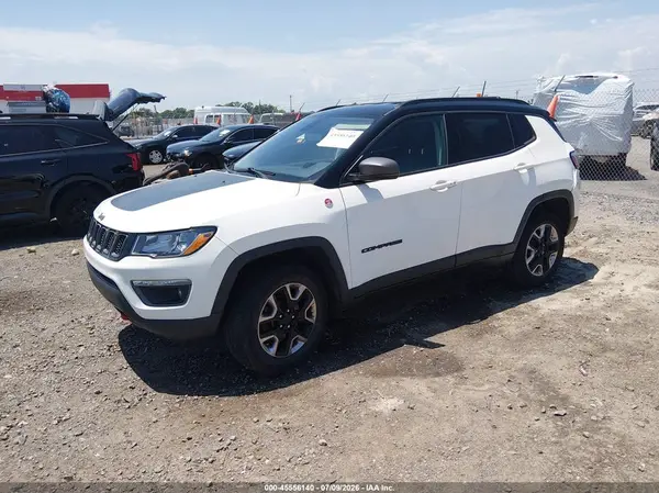 3C4NJDDB4HT597643 2017 JEEP COMPASS - Image 2