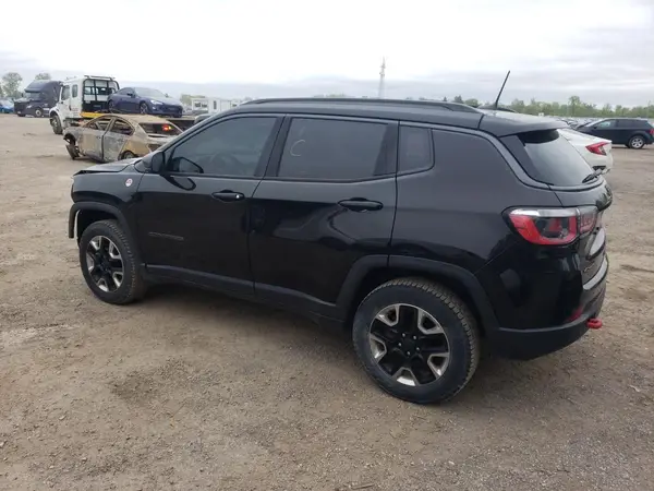 3C4NJDDB4HT649028 2017 JEEP COMPASS - Image 2