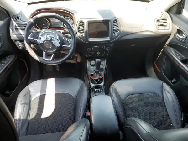 3C4NJDDB4HT666315 2017 JEEP COMPASS - Image 8