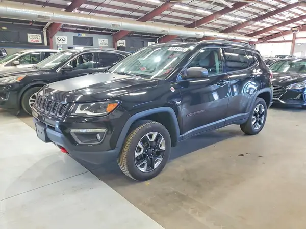 3C4NJDDB4JT129093 2018 JEEP COMPASS - Image 1