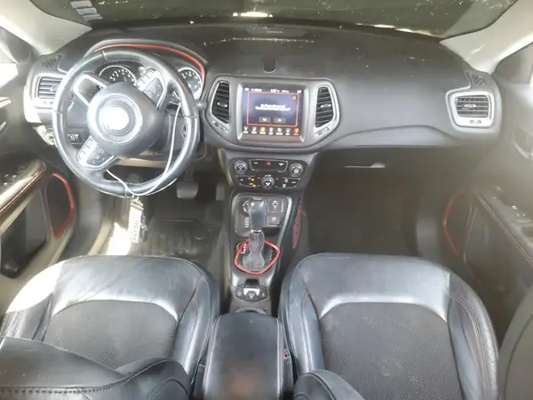 3C4NJDDB4JT146119 2018 JEEP COMPASS - Image 8