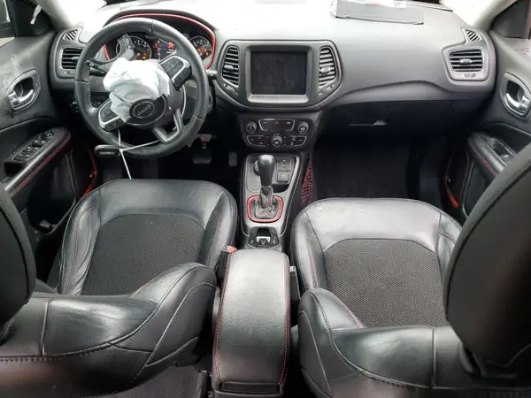 3C4NJDDB4JT147867 2018 JEEP COMPASS - Image 8
