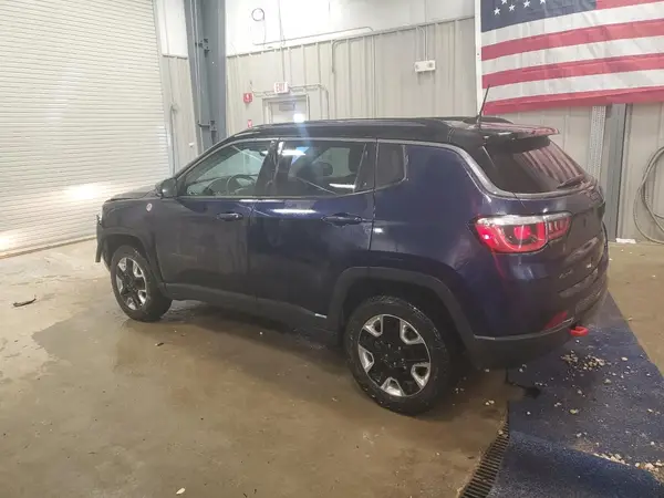 3C4NJDDB4JT168850 2018 JEEP COMPASS - Image 2