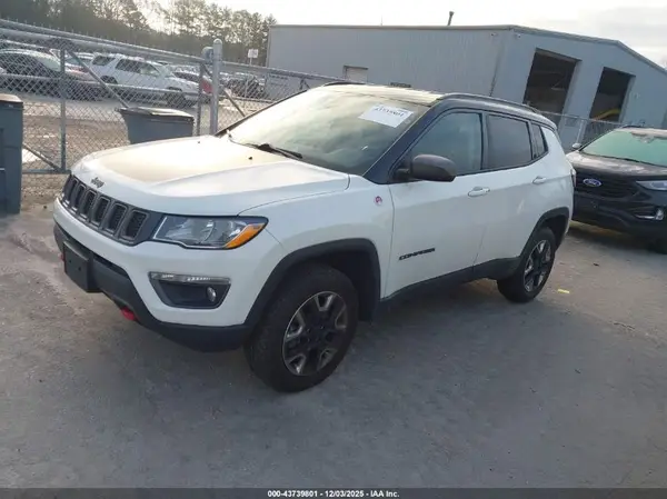 3C4NJDDB4JT198849 2018 JEEP COMPASS - Image 2