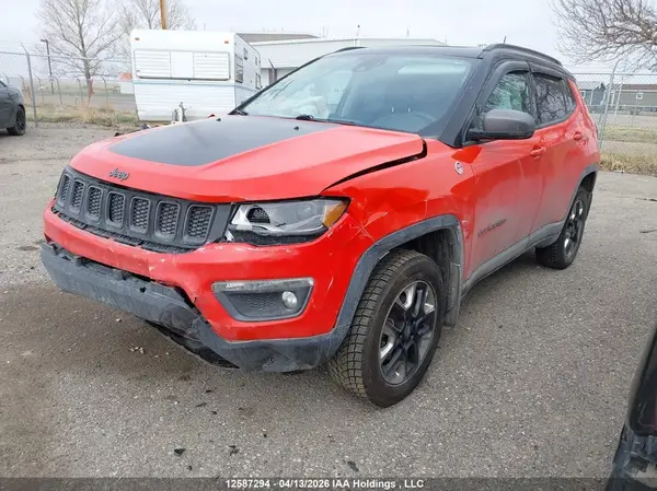 3C4NJDDB4JT209784 2018 JEEP COMPASS - Image 2