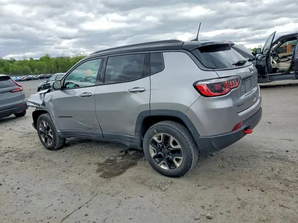 3C4NJDDB4JT232398 2018 JEEP COMPASS - Image 2