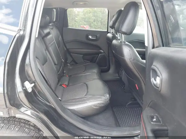 3C4NJDDB4JT259441 2018 JEEP COMPASS - Image 8