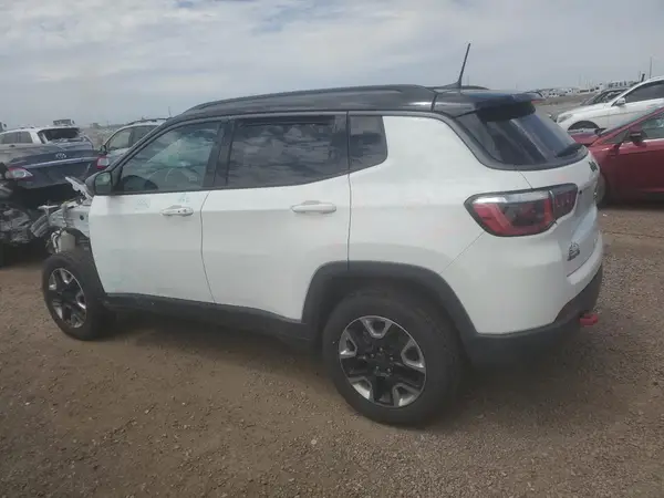 3C4NJDDB4JT348331 2018 JEEP COMPASS - Image 2