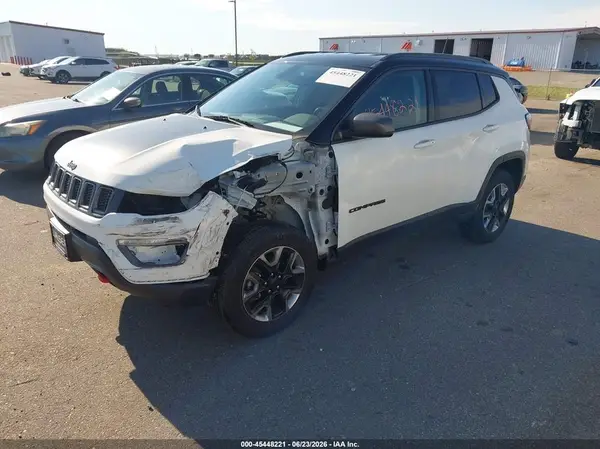 3C4NJDDB4JT357644 2018 JEEP COMPASS - Image 2