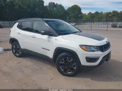 3C4NJDDB4JT424033 2018 JEEP COMPASS