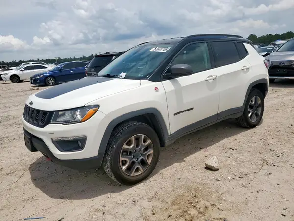 3C4NJDDB4JT467237 2018 JEEP COMPASS - Image 1