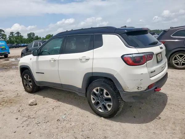 3C4NJDDB4JT467237 2018 JEEP COMPASS - Image 2