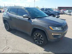 3C4NJDDB4JT484975 2018 JEEP COMPASS