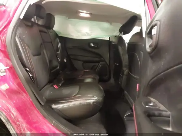 3C4NJDDB4JT501161 2018 JEEP COMPASS - Image 8