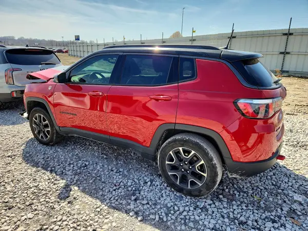3C4NJDDB4KT595172 2019 JEEP COMPASS - Image 2