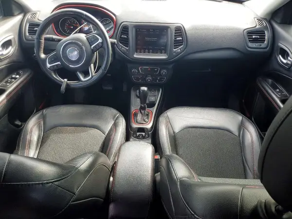 3C4NJDDB4KT617882 2019 JEEP COMPASS - Image 8