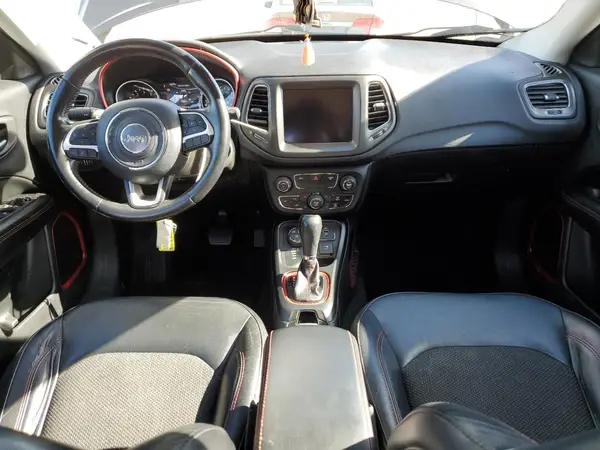 3C4NJDDB4KT627389 2019 JEEP COMPASS - Image 8