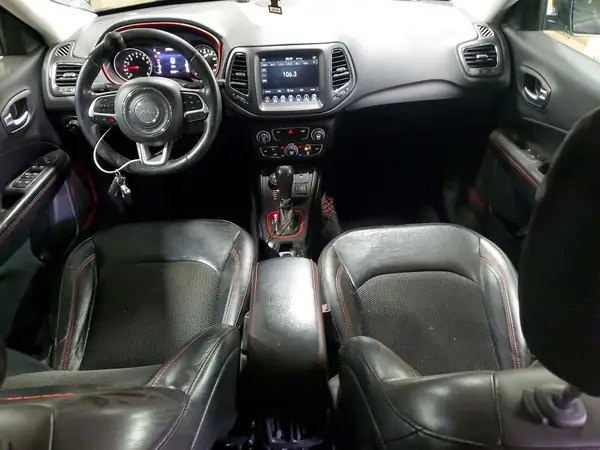 3C4NJDDB4KT627974 2019 JEEP COMPASS - Image 8