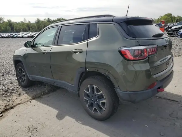 3C4NJDDB4KT638067 2019 JEEP COMPASS - Image 2