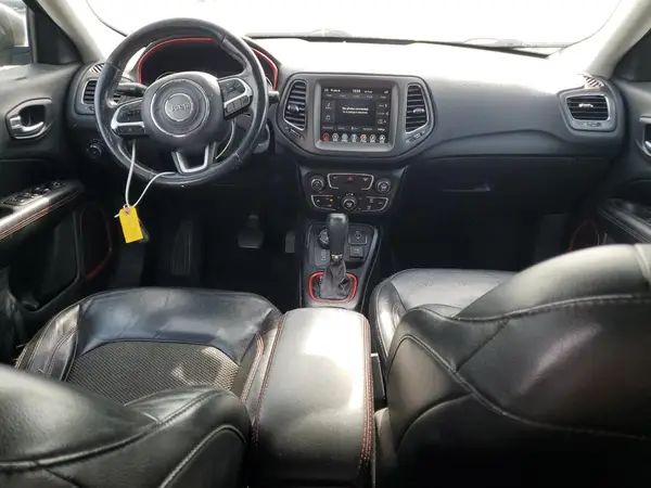 3C4NJDDB4KT638067 2019 JEEP COMPASS - Image 8