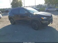 3C4NJDDB4KT651742 2019 JEEP COMPASS