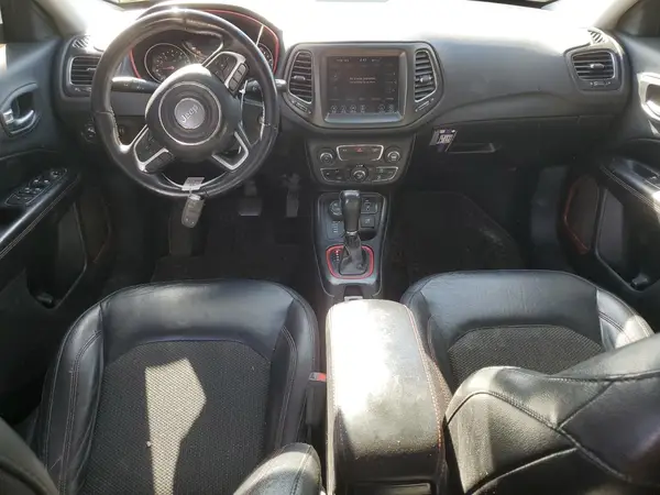 3C4NJDDB4KT660487 2019 JEEP COMPASS - Image 8
