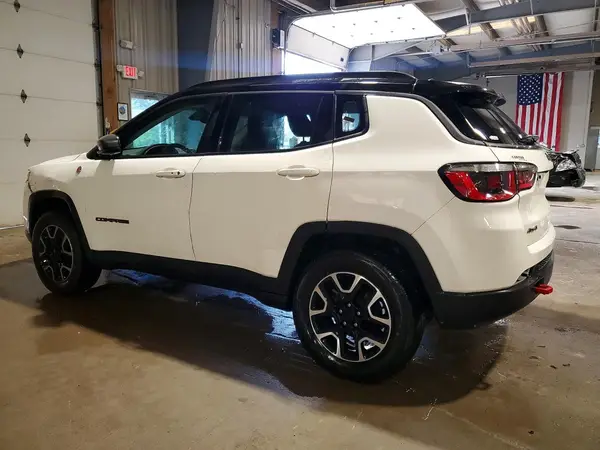 3C4NJDDB4KT667911 2019 JEEP COMPASS - Image 2