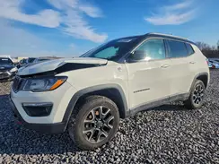 3C4NJDDB4KT681999 2019 JEEP COMPASS
