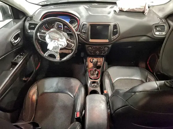 3C4NJDDB4KT681999 2019 JEEP COMPASS - Image 8