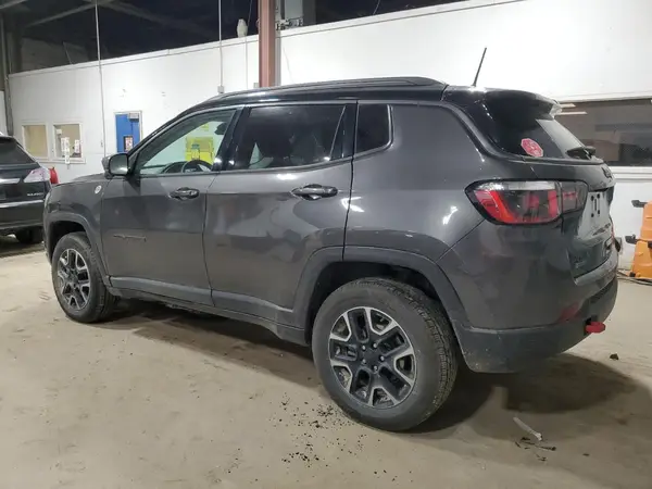 3C4NJDDB4KT689942 2019 JEEP COMPASS - Image 2