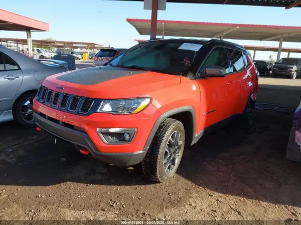 3C4NJDDB4KT690735 2019 JEEP COMPASS - Image 2