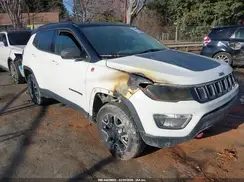 3C4NJDDB4KT721241 2019 JEEP COMPASS