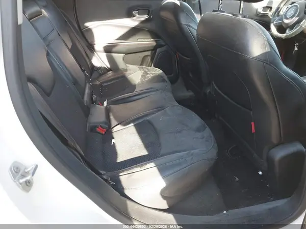 3C4NJDDB4KT721241 2019 JEEP COMPASS - Image 8