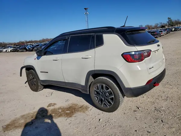3C4NJDDB4KT739707 2019 JEEP COMPASS - Image 2