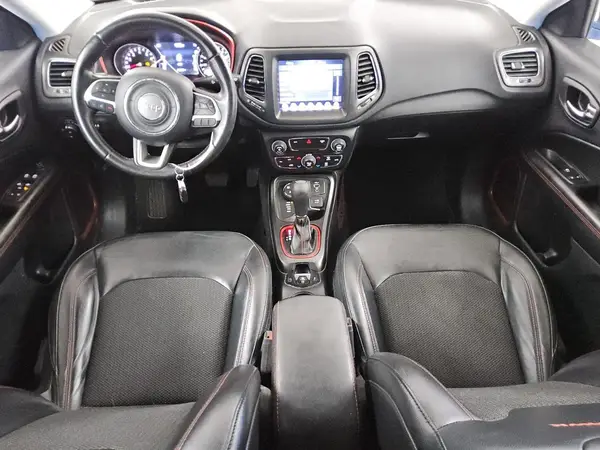 3C4NJDDB4KT765675 2019 JEEP COMPASS - Image 8