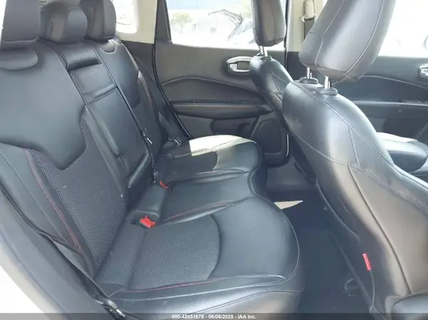 3C4NJDDB4KT799406 2019 JEEP COMPASS - Image 8